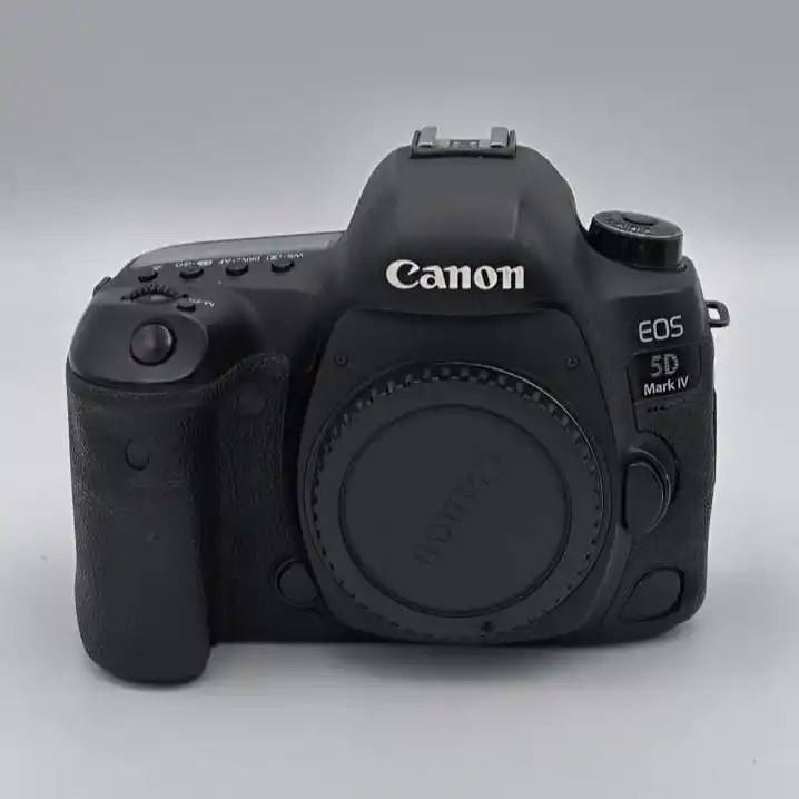 دوربین حرفه‌ای کانن | Canon 5D Mark IV دست دو